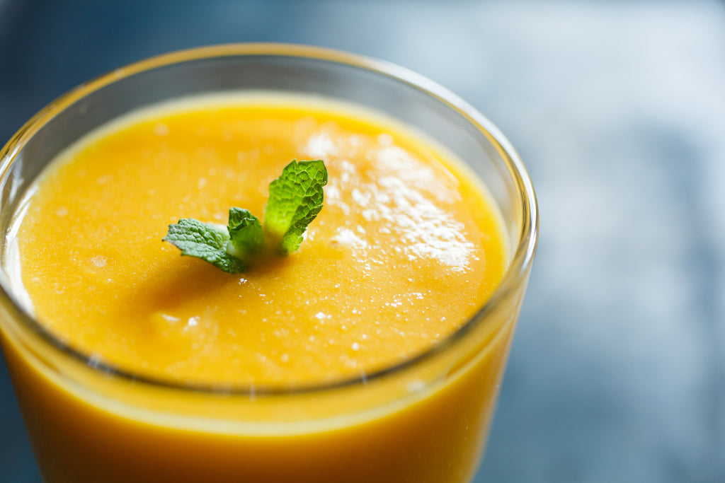 Delicious Mango & Orange Smoothie for a Healthy Breakfast